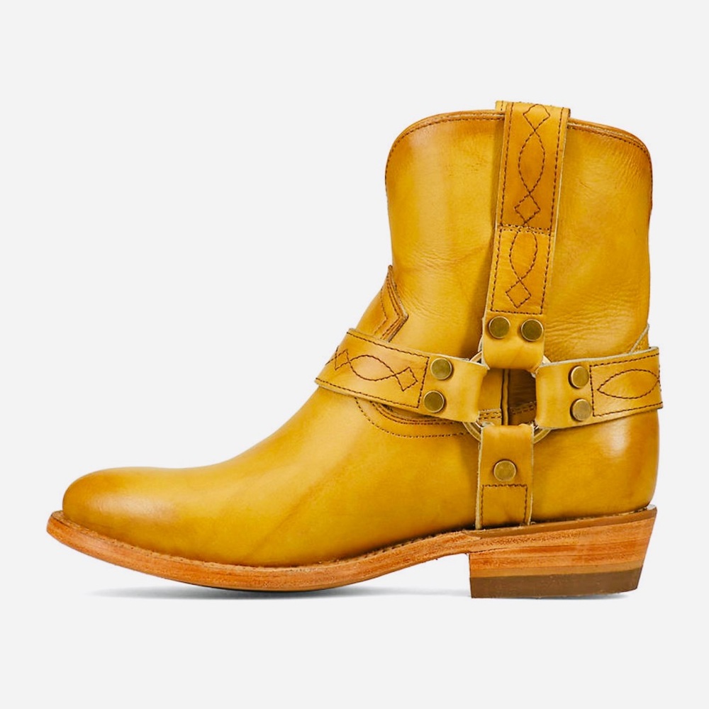 Fyre Billy Short Harness-worn only one time. Excellent condition!